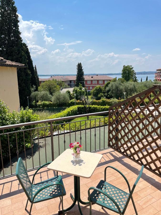 Hotel Meridiana Sirmione Exterior photo