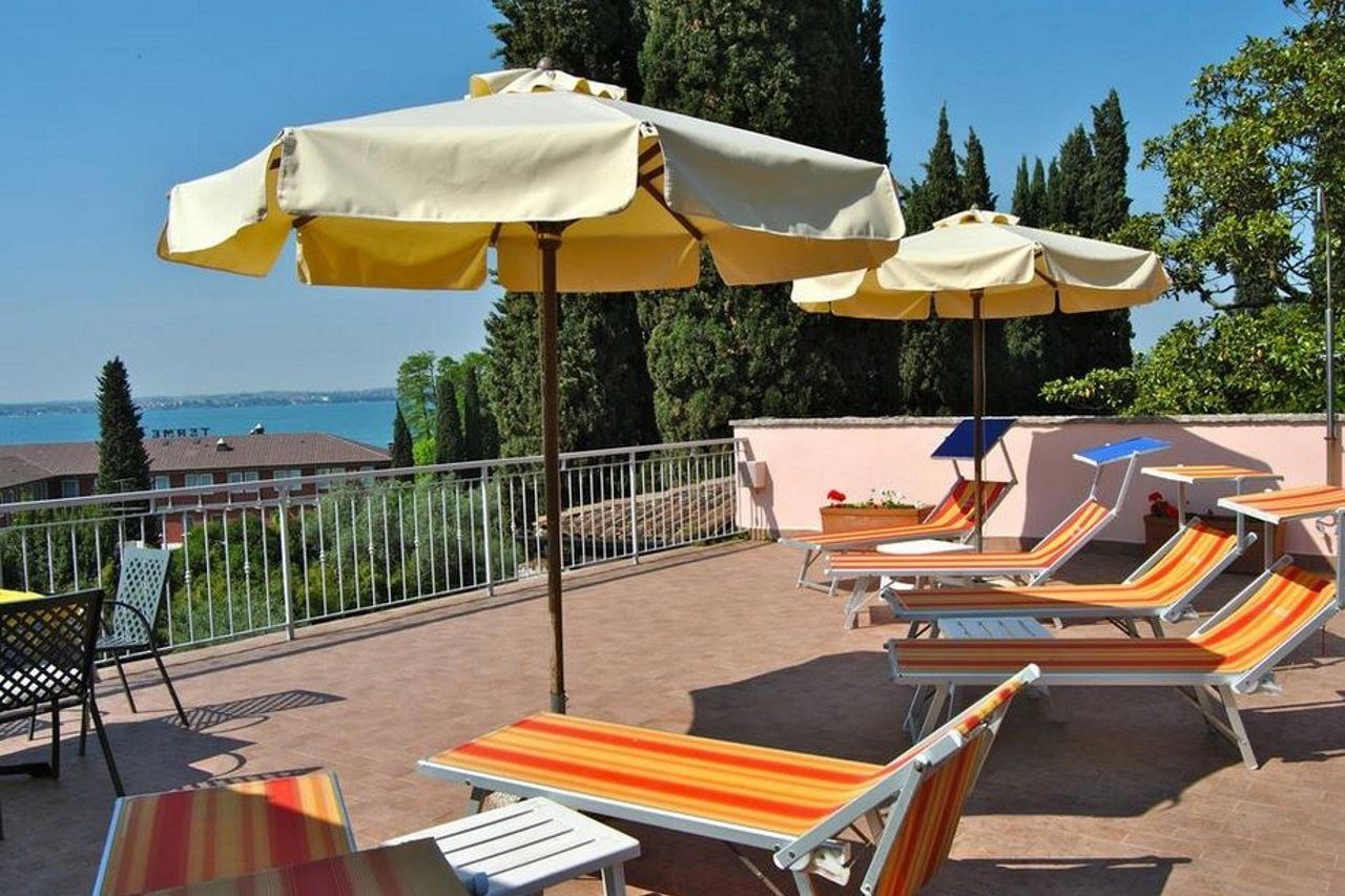 Hotel Meridiana Sirmione Exterior photo