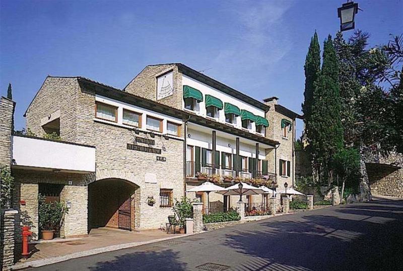 Hotel Meridiana Sirmione Exterior photo